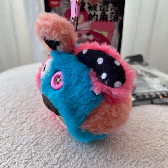 Maymei Once Forgotten Corners Bunny Seek Plush Keychain - Picture 4 of 14